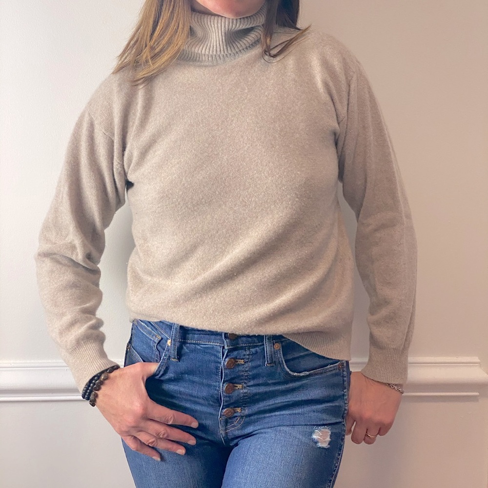 Claude Vernet turtleneck 100% Cashmere beige L